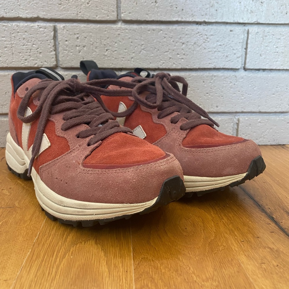 Veja Venturi Rouille Dried Petal Sneakers - Picture 3 of 8